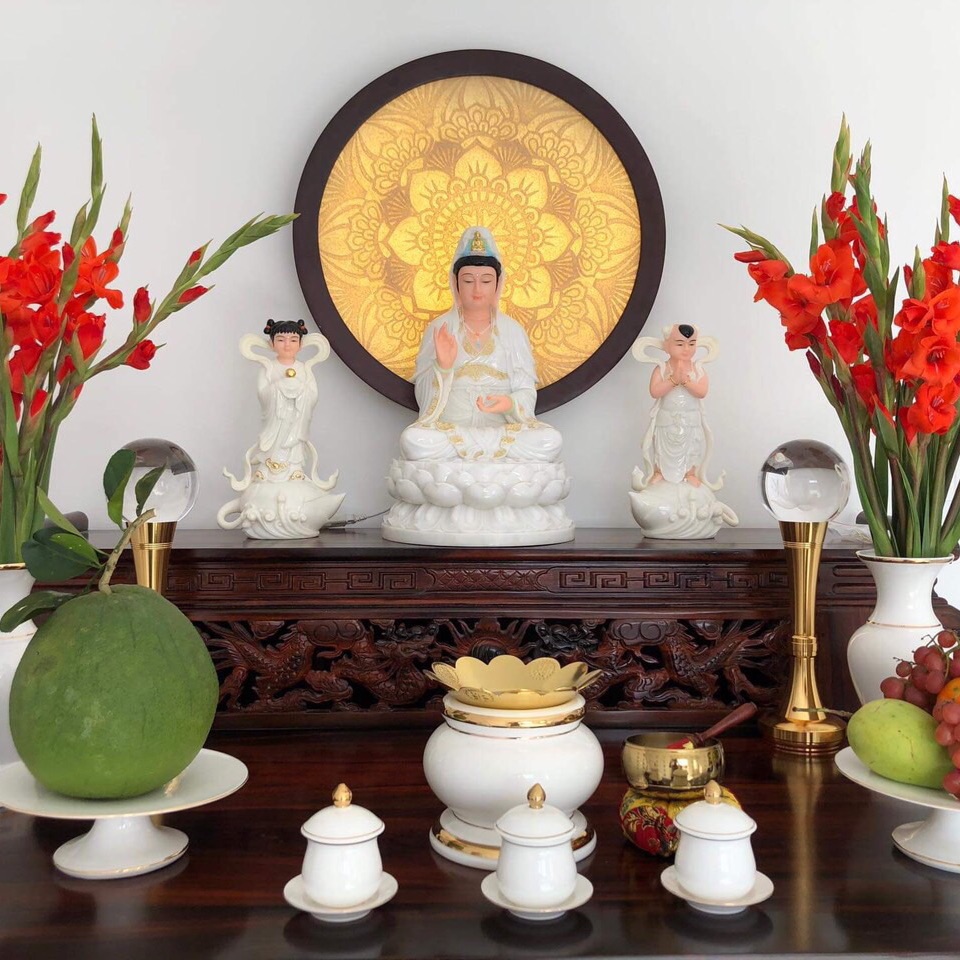 How to Worship Avalokiteshvara Bodhisattva at Home