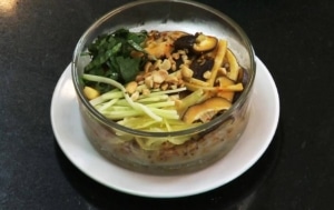 How to Make Vegetarian Satay Noodle Soup