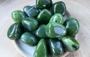 Colors, meaning and benefits of jade stone
