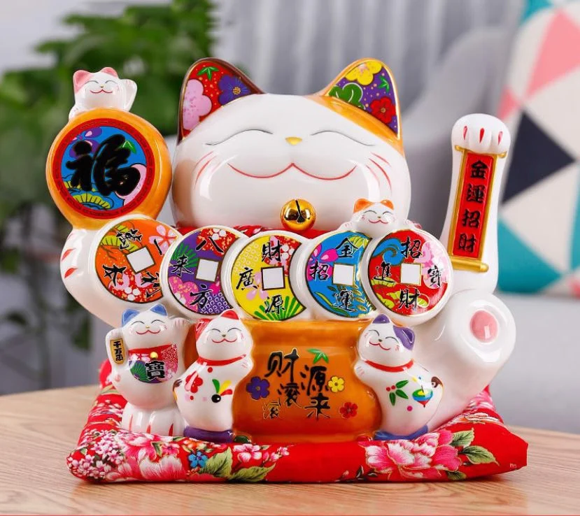 Meaning of the Lucky Cat in Feng Shui