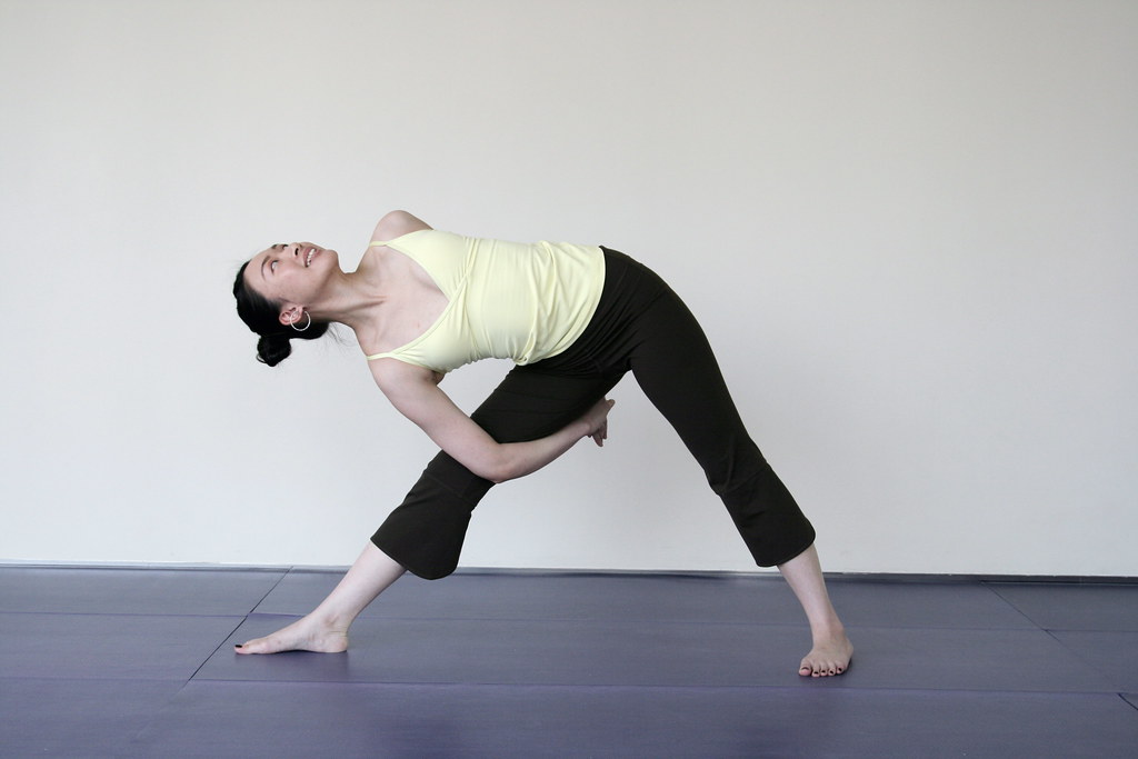 Triangle Pose (Trikonasana): How to Do and Benefits